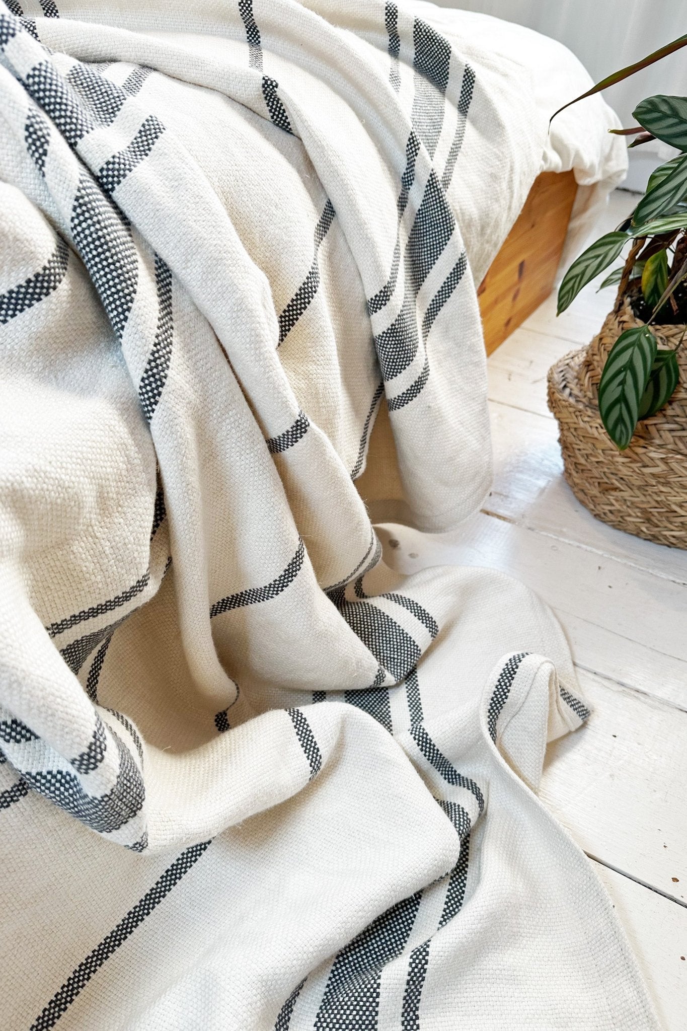 Striped Heavyweight 100 Linen Blanket in Grey and Cream Biggs Hill