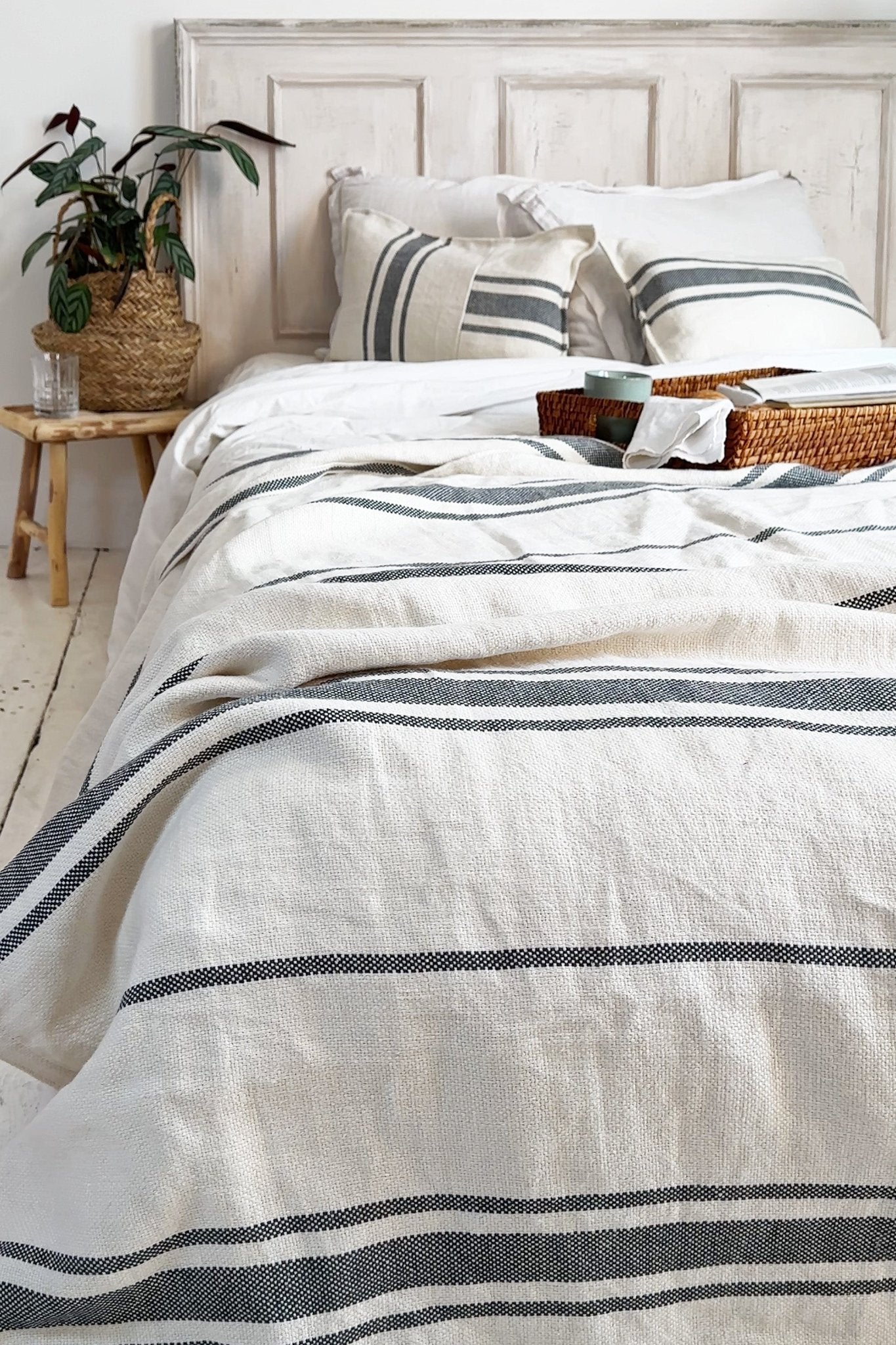 Striped bed throw sale