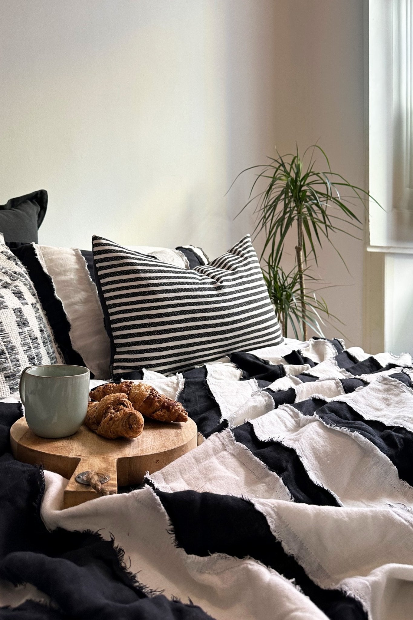 Black and white rectangle cushion best sale